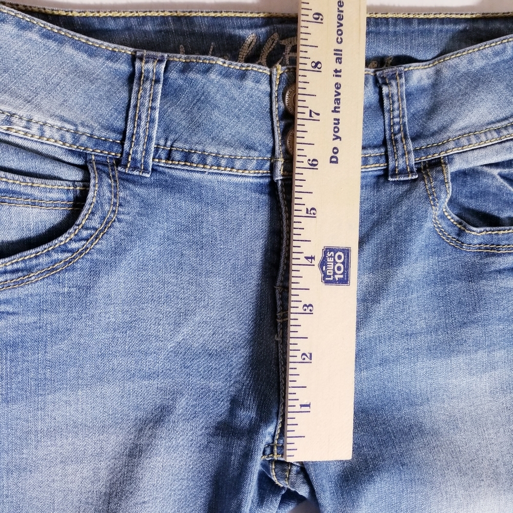 WALLFLOWER MID RISE 2 BUTTON JEAN SIZE 5 - Picture 9 of 12